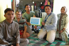 PT Timah Berikan Bantuan Kursi Roda kepada Warga Teluk Radang, Permudah Aktivitas Sehari-hari