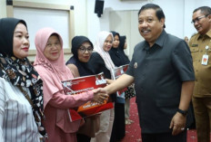Wali Kota Tunaikan Janji, Berikan Stimulus Bantuan Modal untuk UMKM