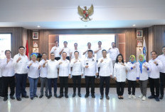 Hadiri Pelantikan Pengurus Kadin Babel, Gubernur Hidayat Arsani Siap Perkuat Kolaborasi