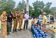 ​Bantu Warga Terdampak Kemarau, Lingkungan Sudimampir Distribusikan Air Bersih Gratis