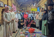 Kejutan Bupati Riza Buka Puasa Bersama Ibu Painem dan Serahkan Bantuan 