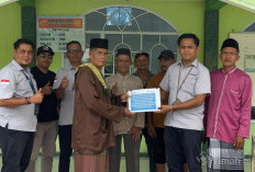 Tingkatkan Kenyamanan Jemaah, PT Timah Serahkan Bantuan untuk Masjid Nurul Huda di Kundur Barat