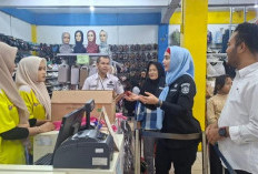 Pastikan Larangan Plastik Sekali Pakai Ditegakkan di Basel, Debby Sidak Toko Retail 