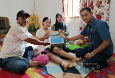 Nurhasanah Terharu hingga Menangis Saat Bantuan PT Timah  Ringankan Biaya Pengobatan Anaknya