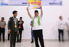 Mengukir Sejarah di SEA GAMES, Robi Syianturi Diberikan Penghargaan Istimewa Oleh Gubernur Hidayat Arsani