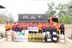 Kanwil Kemenkum Babel Berpartisipasi dalam Penyaluran Bantuan Karhutla untuk Dusun Serdang, Bangka Selatan