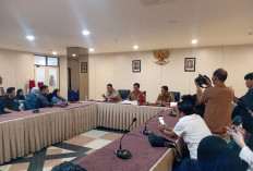 Pemprov Babel Gelar Press Conference Terkait Pemberhentian Sementara Wagub Babel Hellyana