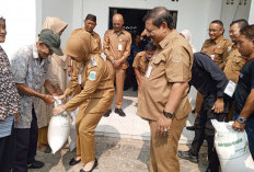 19.808 Warga Pangkalpinang Desil 1 - 4 Terima Beras PBP, Penerima Bansos Jangan Terlibat Judol