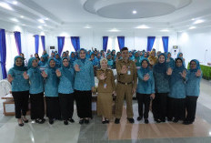 Luncurkan Buku 