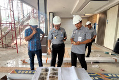 Pastikan Kualitas dan Ketepatan Waktu, Kakanwil Kemenkum Babel Tinjau Progres Renovasi Gedung Kantor