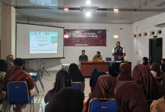Kolaborasi UBB dan Satnarkoba Polres Basel di Desa Tanjung Sangkar,  Sosialisasi Anti Narkoba ke Masyarakat