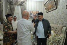 Gubernur Babel Sambangi Kediaman Bupati Bangka Tengah dan Ketua DPRD Babel di Momen Idul Fitri