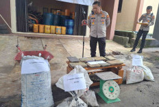 Timbangan Bertuliskan BUMDes Tukak Ditemukan di Lokasi Peleburan Timah Ilegal