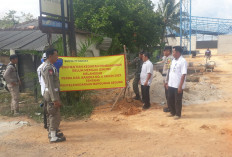 Tak Berizin dan Rawan Banjir, Satpol PP Bangka Hentikan Pembangunan Gudang di Desa Kace