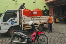 DLH, HAKLI & Perumda Tirta Bangka Salurkan Air Bersih ke Masjid & Ponpes Sekitar Sungailiat