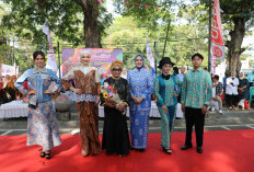 Ketua Dekranasda Babel Dorong Batik dan Cual Lokal Masuk Gaya Busana Anak Muda