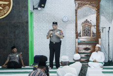 Jumat Keliling di Gabek, Kapolresta Pangkalpinang Ajak Warga Perangi Narkoba dan Jaga Kamtibmas