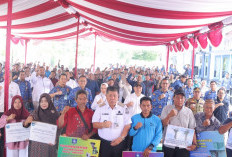 Serahkan Bantuan Sarpras Perikanan ke Nelayan, Gubernur Hidayat Arsani: Bantuan Harus Tepat Sasaran 