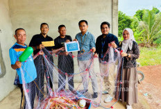 PT Timah Serahkan Bantuan Alat Tangkap untuk Nelayan di Karimun, Amri: Bantuan yang Kami Harapkan